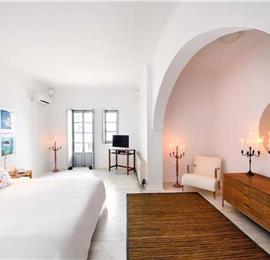7 bed villa with pool near Akrotiri, Santorini, sleeps 14